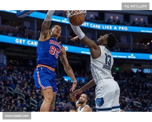 托马斯半场高效表现斩获15分4篮板 关键时刻助力球队抢占先机